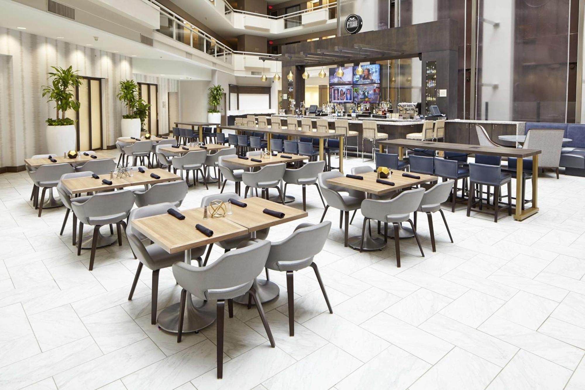Embassy Suites By Hilton Atlanta Galleria Smyrna Bagian luar foto